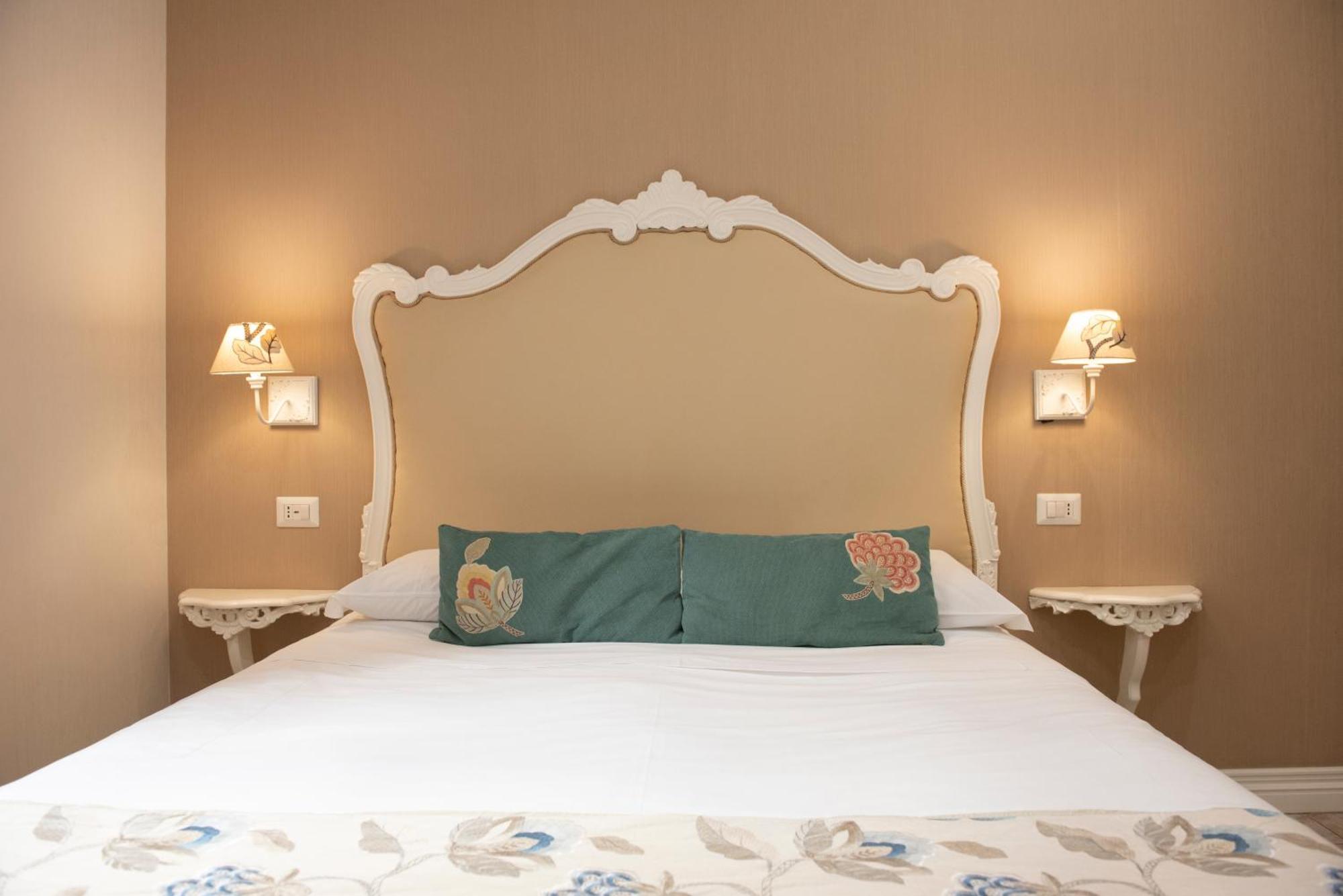 Certosa Suite ナポリ エクステリア 写真